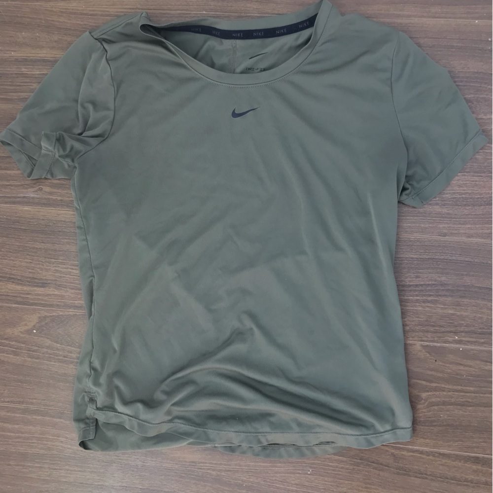 Womens Nike t-shirt